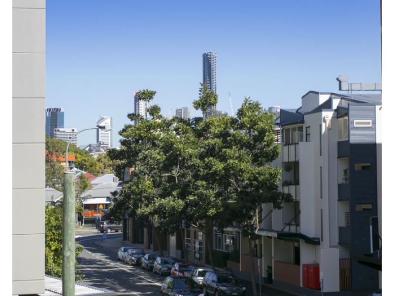 139 Commercial Road, Teneriffe QLD 4005