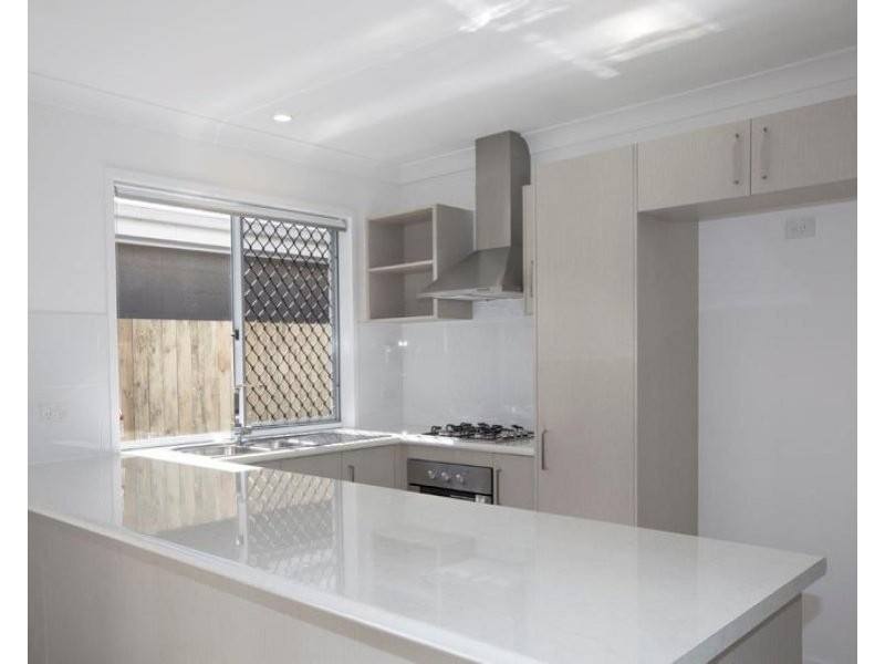 5a Prospect Street, Silkstone QLD 4304