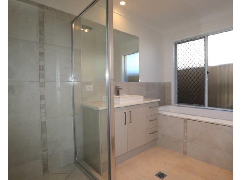 5a Prospect Street, Silkstone QLD 4304