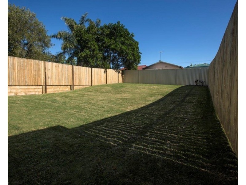 5a Prospect Street, Silkstone QLD 4304