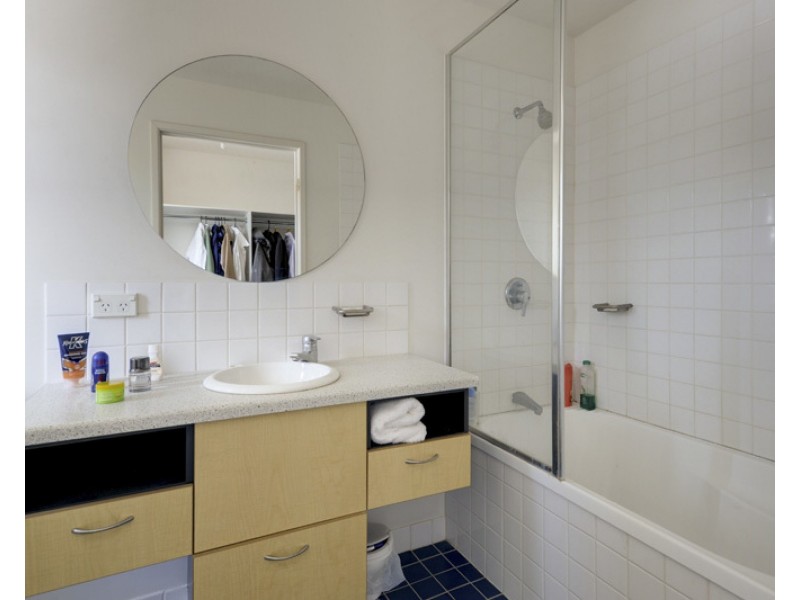 139 Commercial Road, Teneriffe QLD 4005