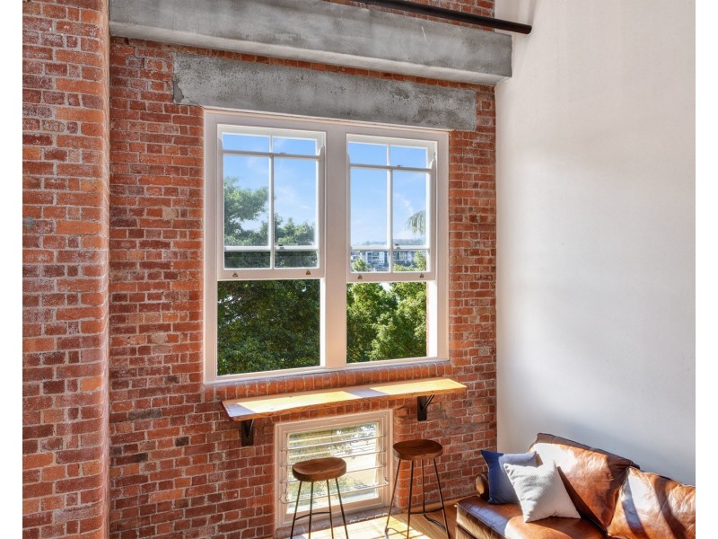 125/53 Vernon Terrace, Teneriffe QLD 4005