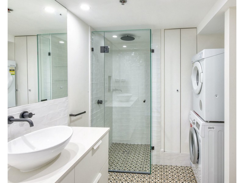 125/53 Vernon Terrace, Teneriffe QLD 4005