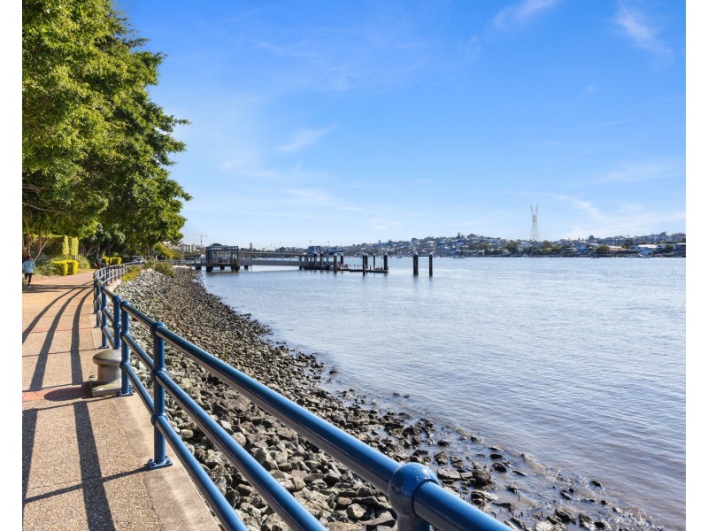 125/53 Vernon Terrace, Teneriffe QLD 4005