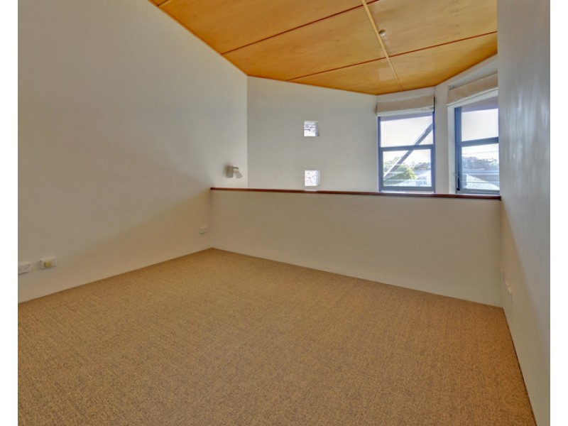 139 Commercial Road, Teneriffe QLD 4005