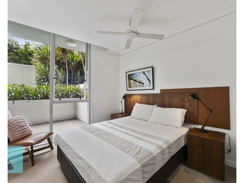 2/113 Commercial Road, Teneriffe QLD 4005