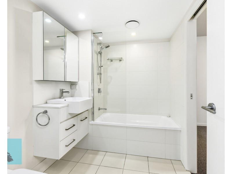 601/53 Wyandra Street, Teneriffe QLD 4005