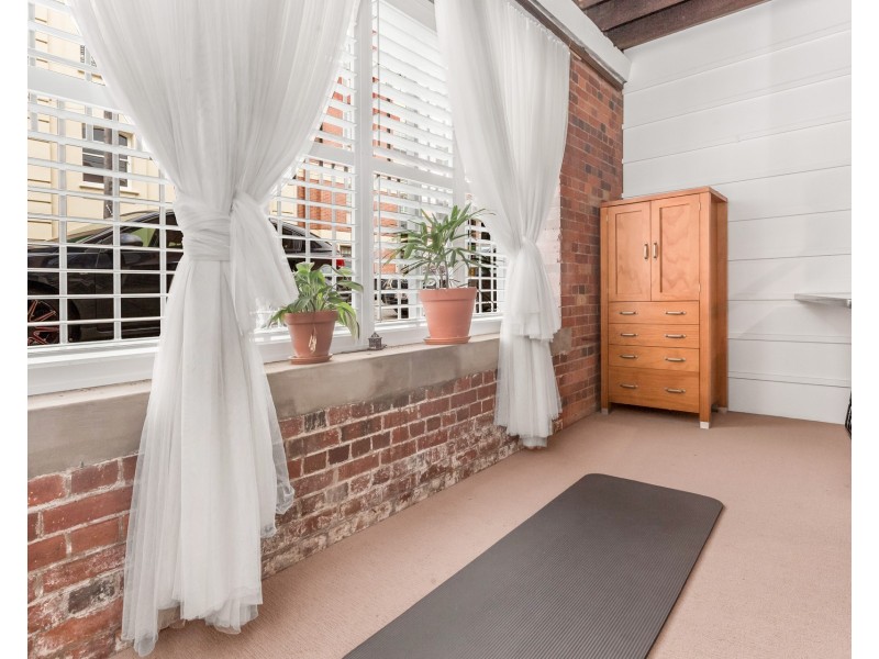 139 Commercial Road, Teneriffe QLD 4005