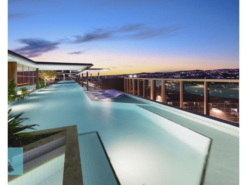 813/18  Longland Street, Newstead QLD 4006