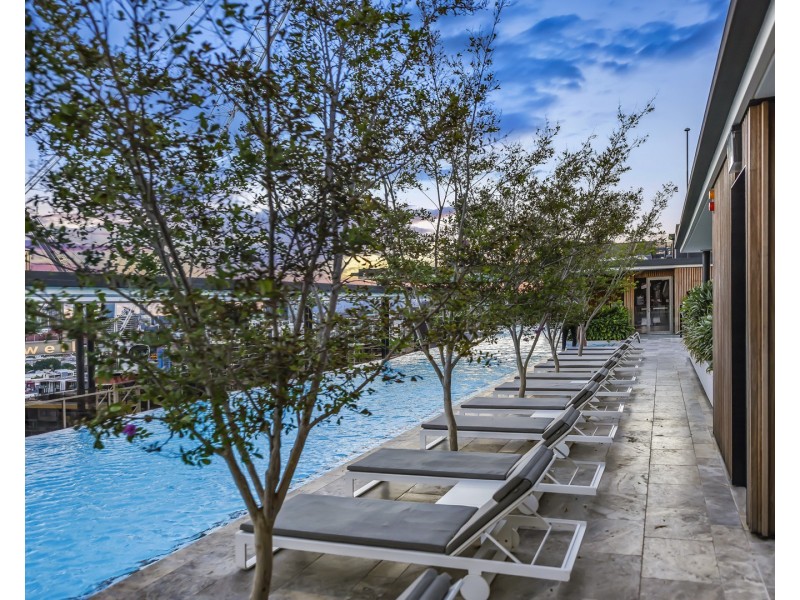 813/18  Longland Street, Newstead QLD 4006