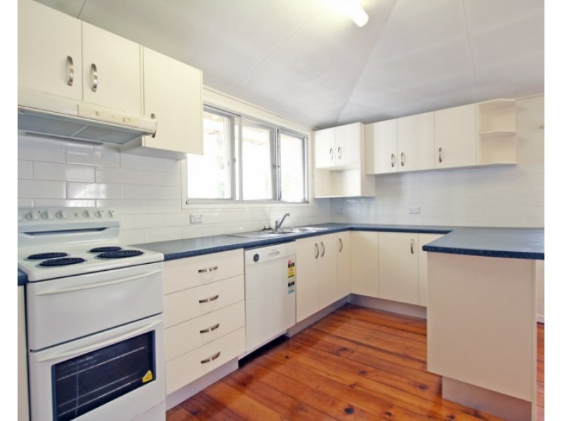 27 Huxham Street, Auchenflower QLD 4066