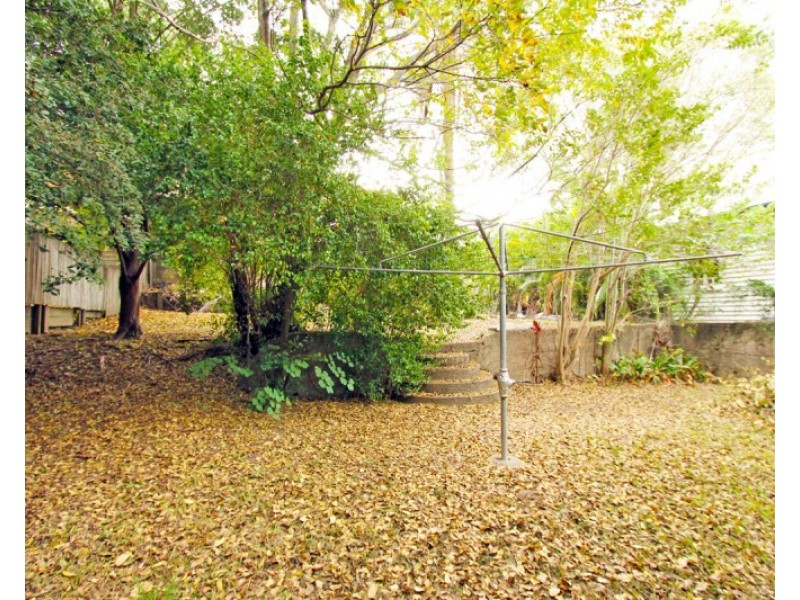 27 Huxham Street, Auchenflower QLD 4066