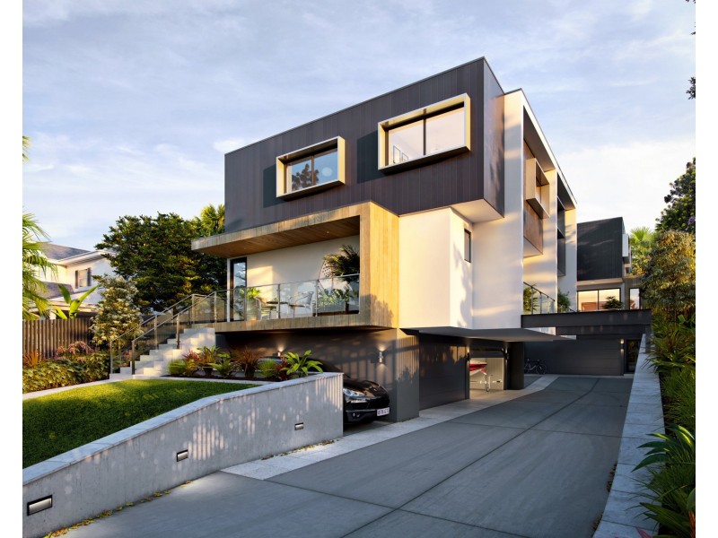 1-4/32 Renton Street, Camp Hill QLD 4152