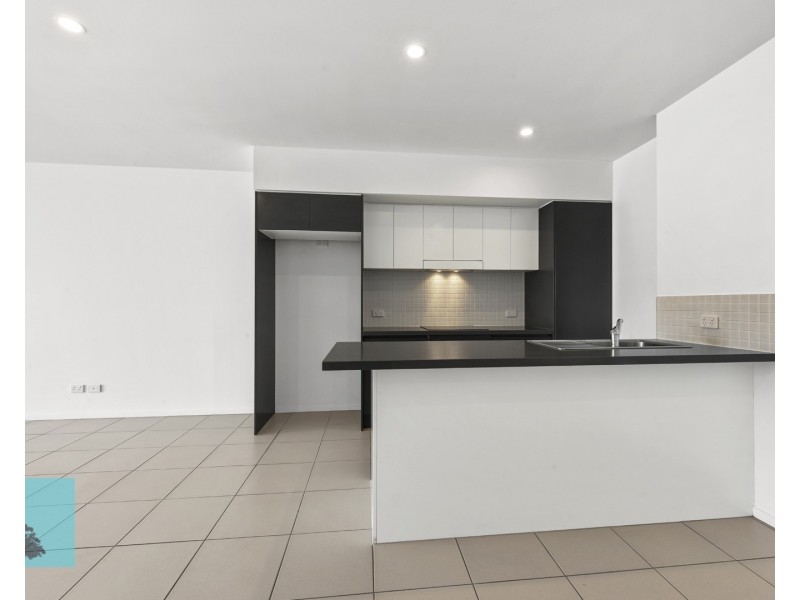 411/8 Deshon Street, Woolloongabba QLD 4102