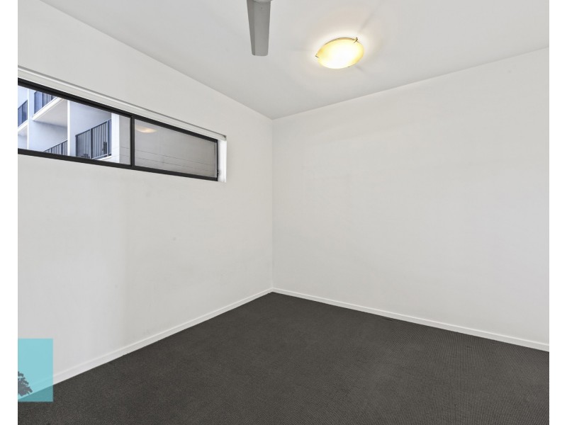 411/8 Deshon Street, Woolloongabba QLD 4102