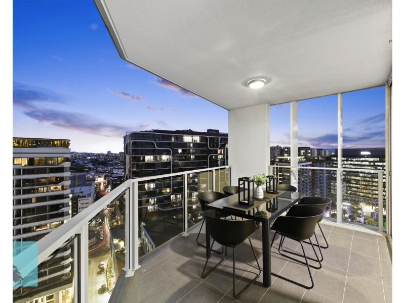1711/30 Festival Place, Newstead QLD 4006