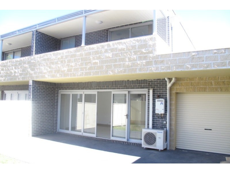 28 Edgehill Road, Carlton NSW 2218