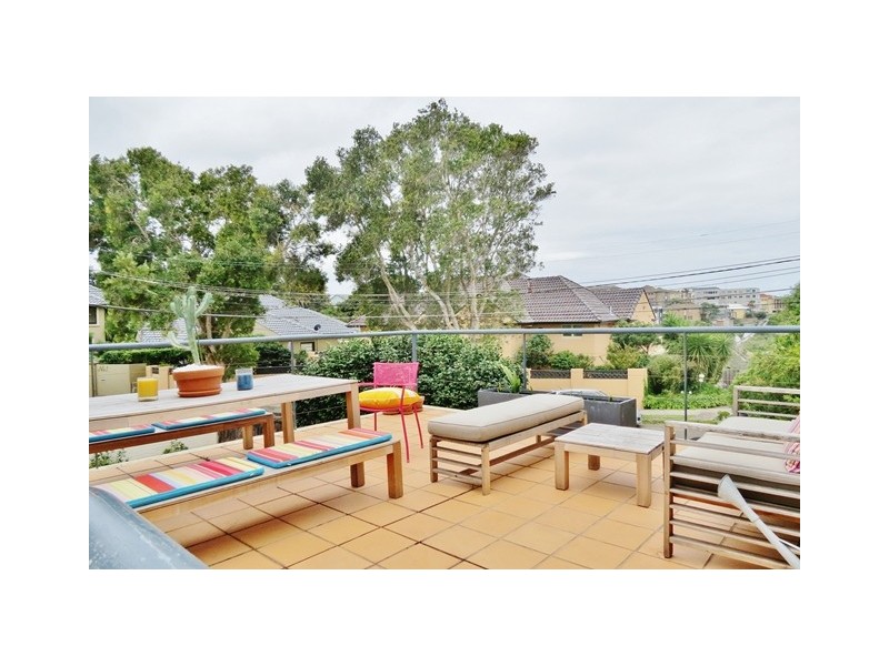 8 Gordon Avenue, Coogee NSW 2034