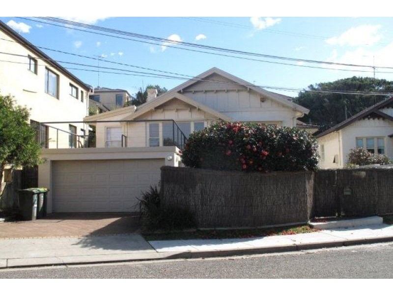 8 Gordon Avenue, Coogee NSW 2034