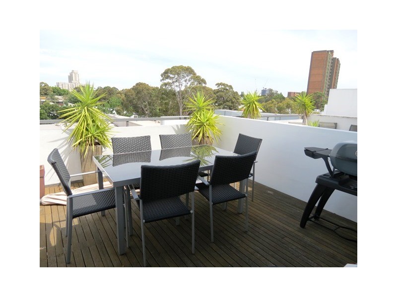 Unit 15/1 Danks Street, Alexandria NSW 2015