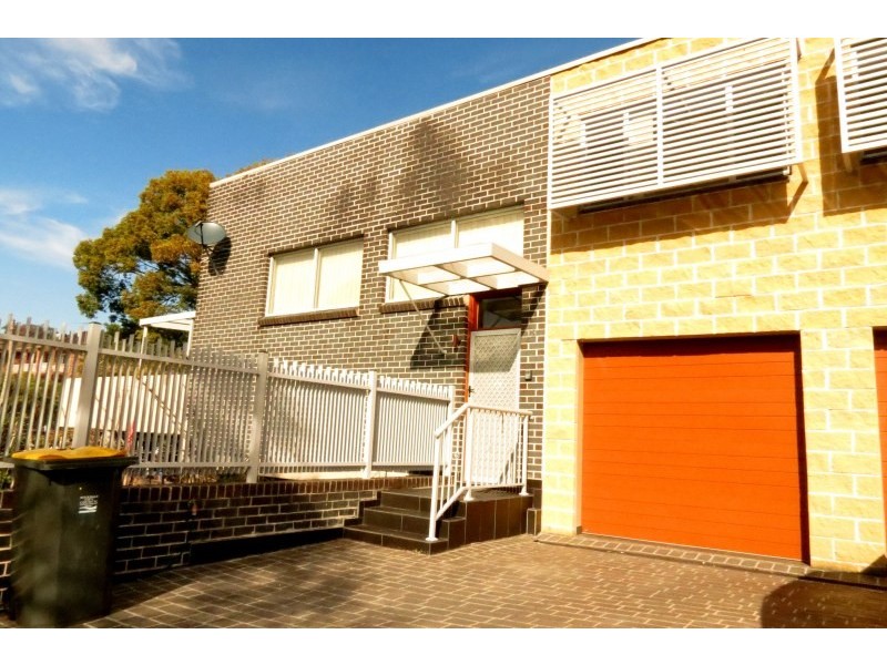 13 Prospect Lane, Carlton NSW 2218