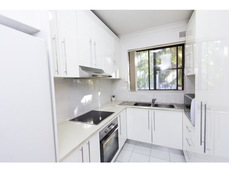 2/112 Hall Street, Bondi Beach NSW 2026