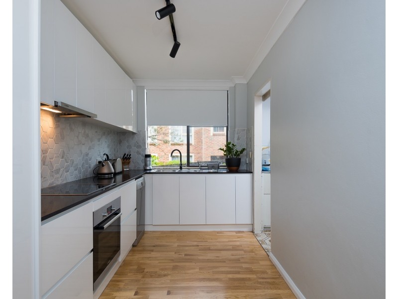 17/211 Waterloo Road, Marsfield NSW 2122