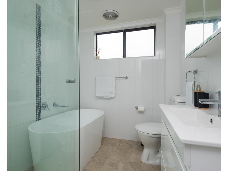 17/211 Waterloo Road, Marsfield NSW 2122