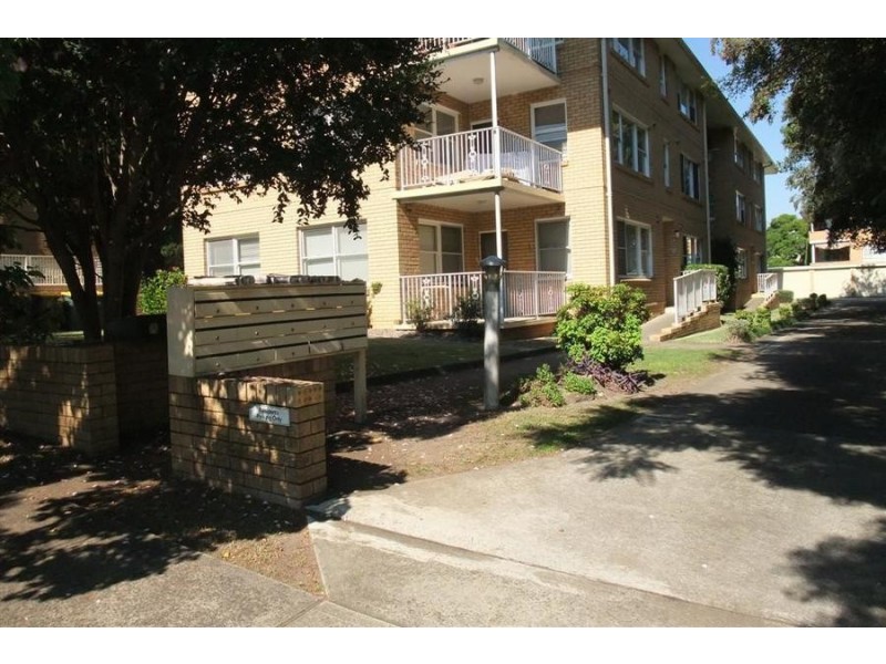 1/2 Surrey Street, Epping NSW 2121