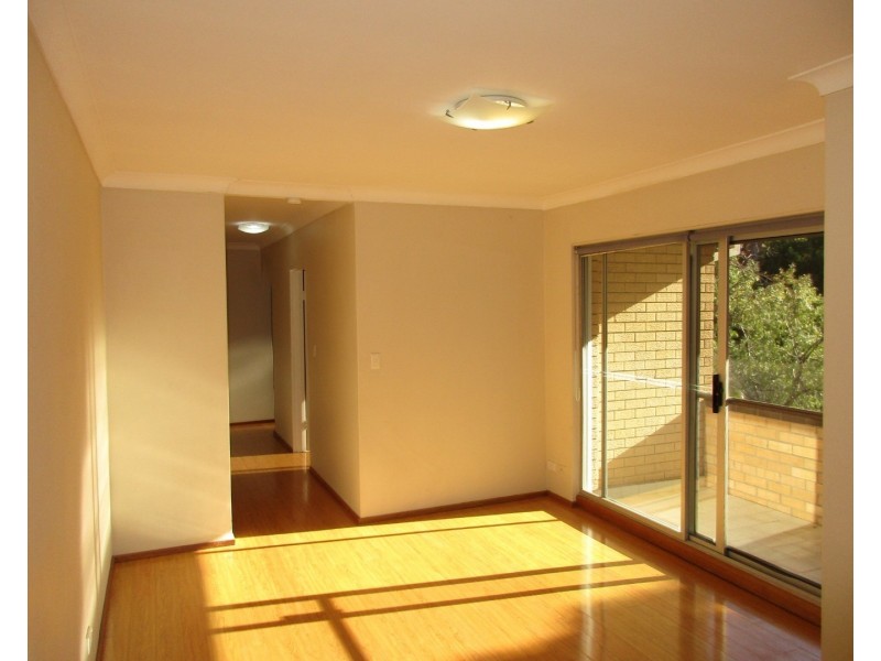 15/10 Lachlan Avenue, Macquarie Park NSW 2113