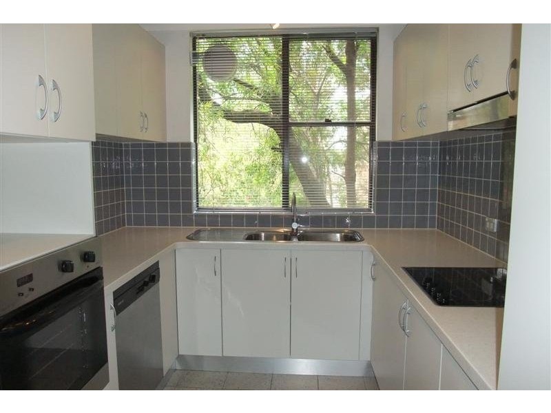 2/31 Fontenoy Road, Macquarie Park NSW 2113