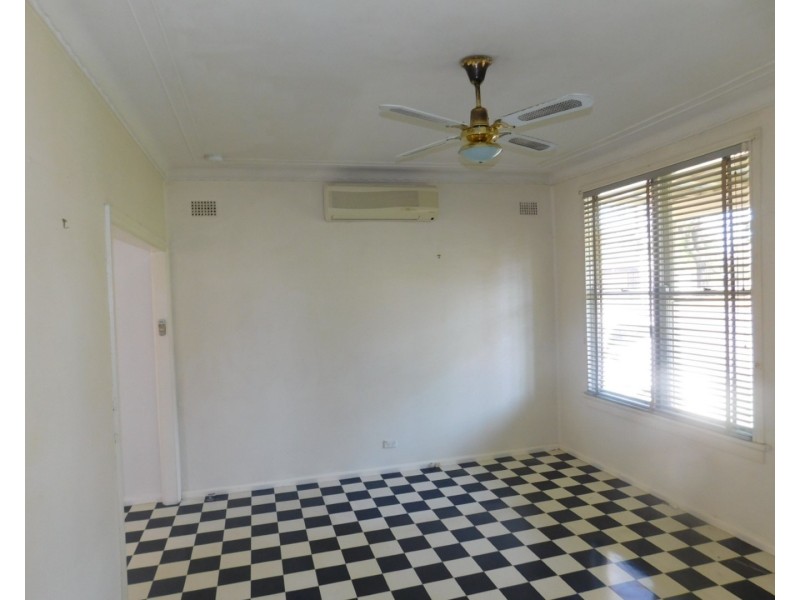 8A Oldfield Road, Seven Hills NSW 2147