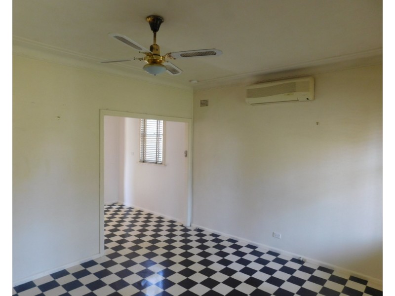 8A Oldfield Road, Seven Hills NSW 2147