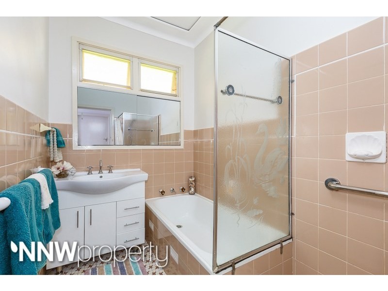 8 Blackburn Avenue, North Rocks NSW 2151