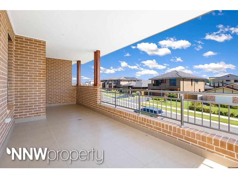27 Graziers Way, Carnes Hill NSW 2171