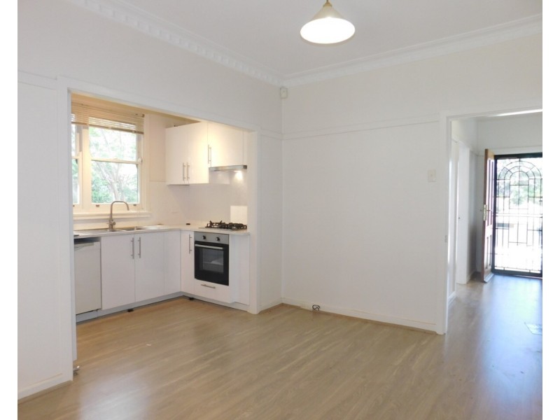 30 Murray Street, Northmead NSW 2152