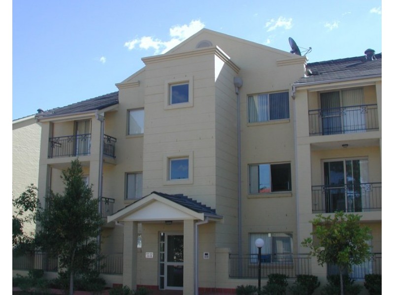 18/6-8 Nile Close, Marsfield NSW 2122