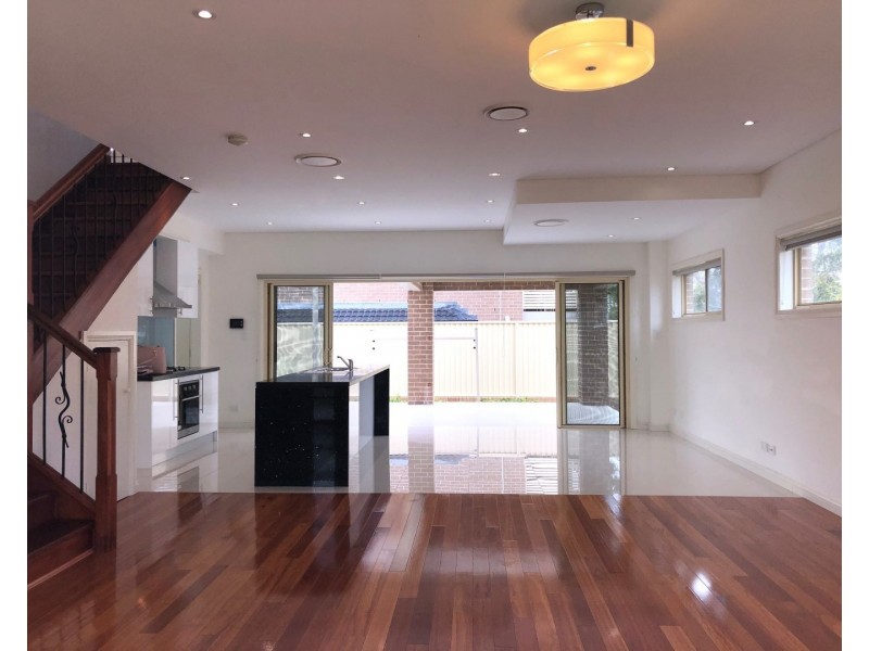 8 Willoughby Street, Epping NSW 2121