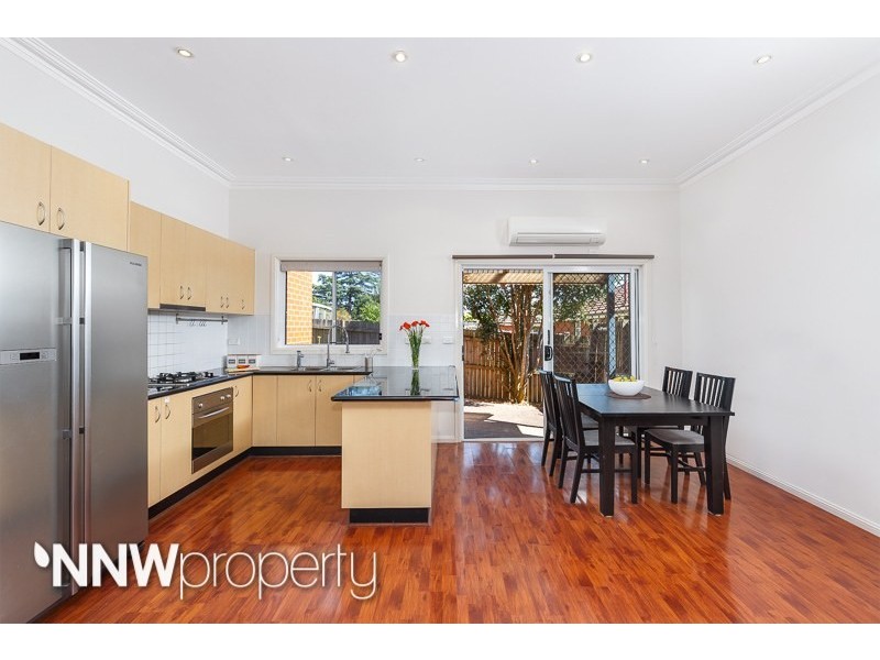 2/24 Raymond Street, Eastwood NSW 2122