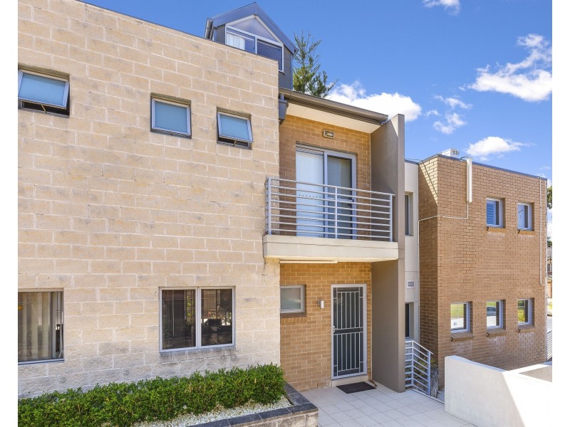 2/4 Waugh Avenue, North Parramatta NSW 2151