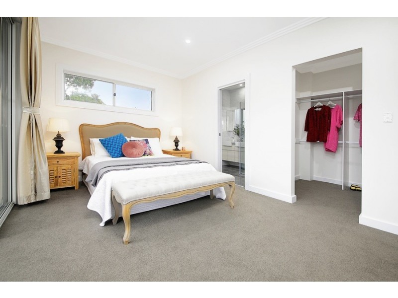 8A Raimonde Road, Eastwood NSW 2122