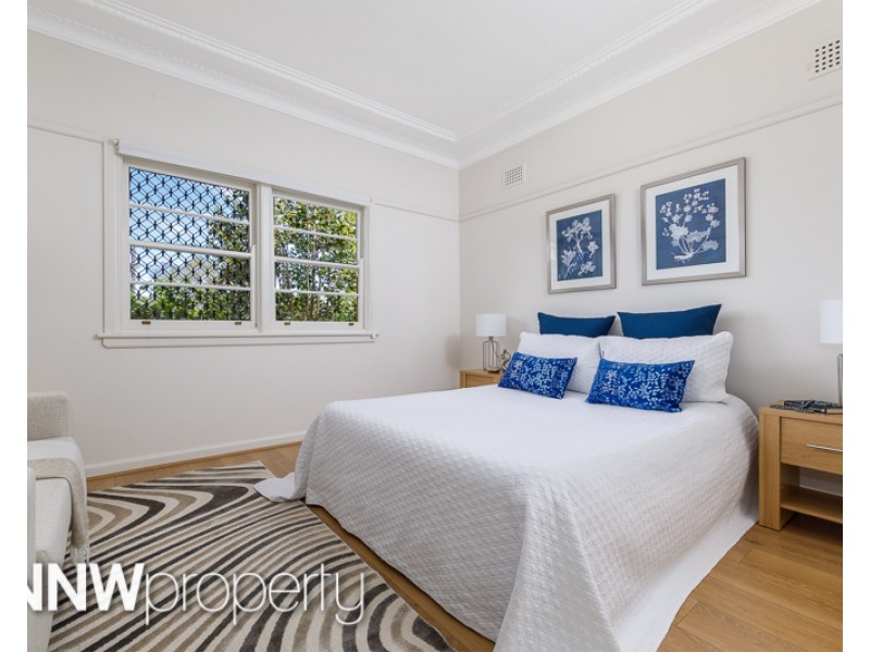 100 Wallalong Crescent, West Pymble NSW 2073