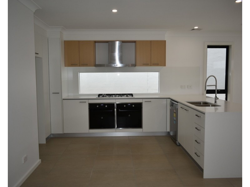 4 Hennesey Way, Kellyville NSW 2155