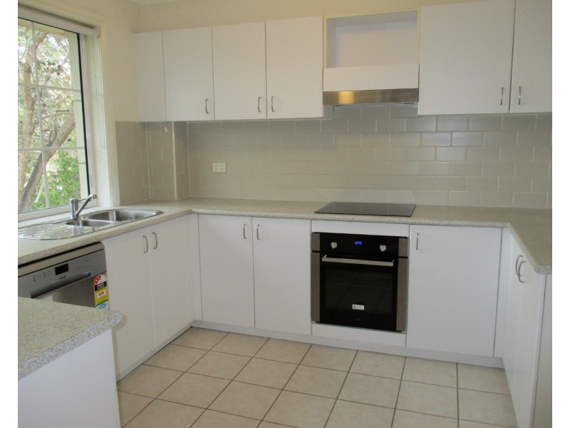 2/1-5 Busaco Road, Marsfield NSW 2122