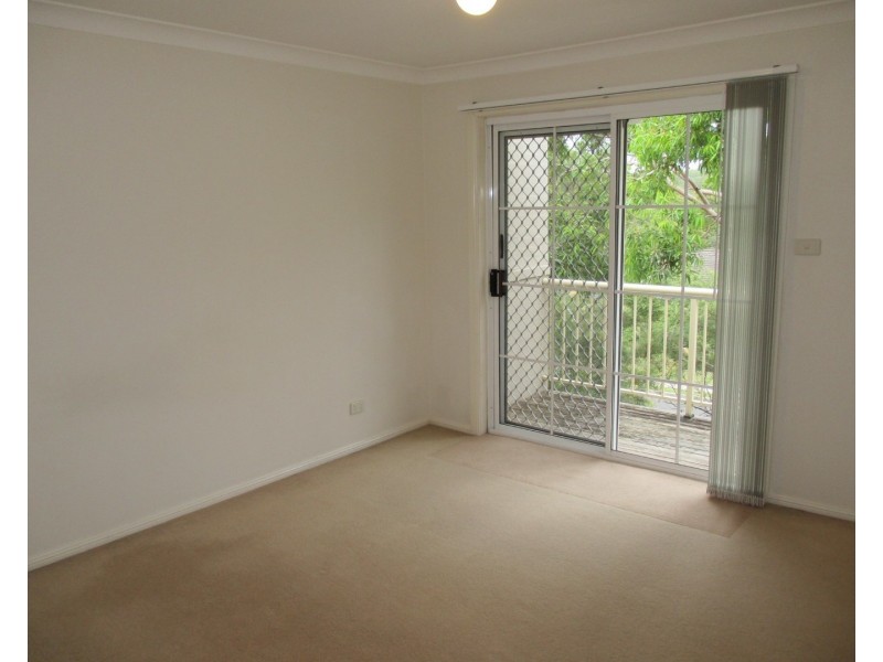 2/1-5 Busaco Road, Marsfield NSW 2122