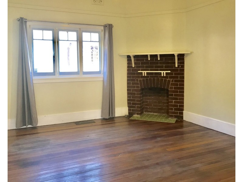 4 Wingate Avenue, Eastwood NSW 2122