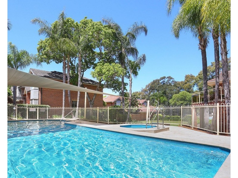 42/40 Strathalbyn Drive, Oatlands NSW 2117