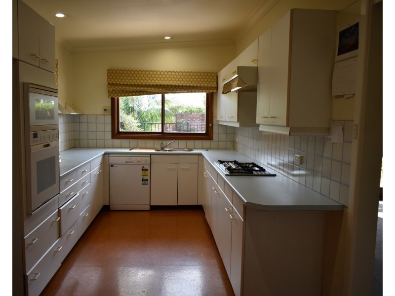 33 Snowdon Avenue, Carlingford NSW 2118