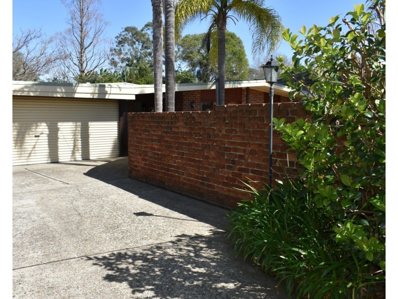 33 Snowdon Avenue, Carlingford NSW 2118