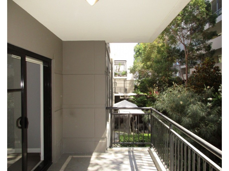 52/143 Bowden Street, Meadowbank NSW 2114